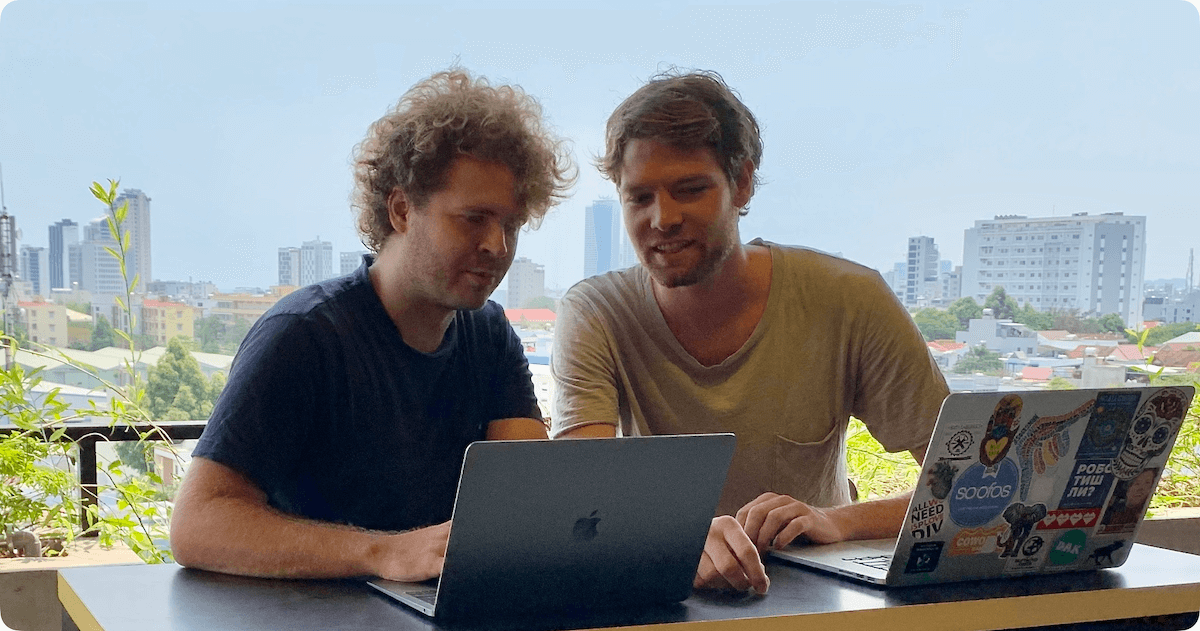 Founders Anton and Joris, photographed together at the start of Soofos.